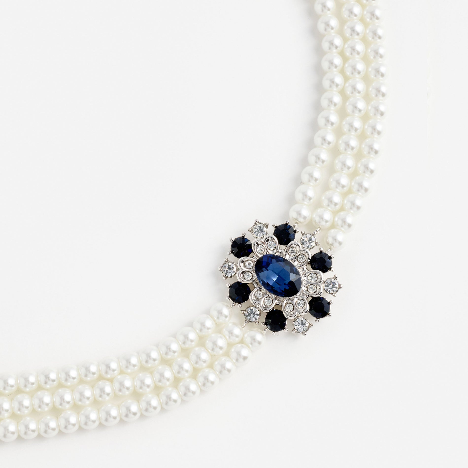 Blue Crystal Pearl Choker