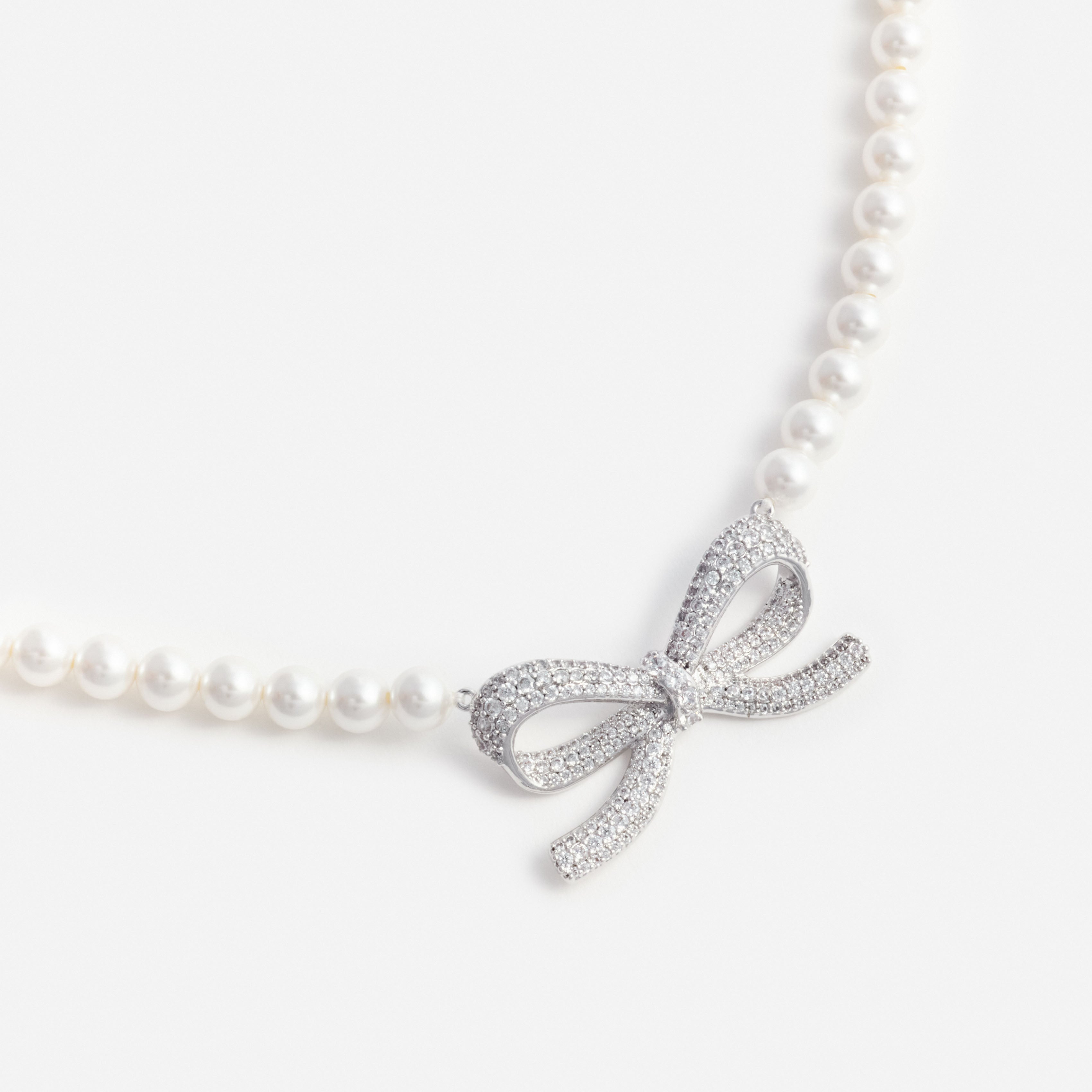 Pearl Bow Necklace