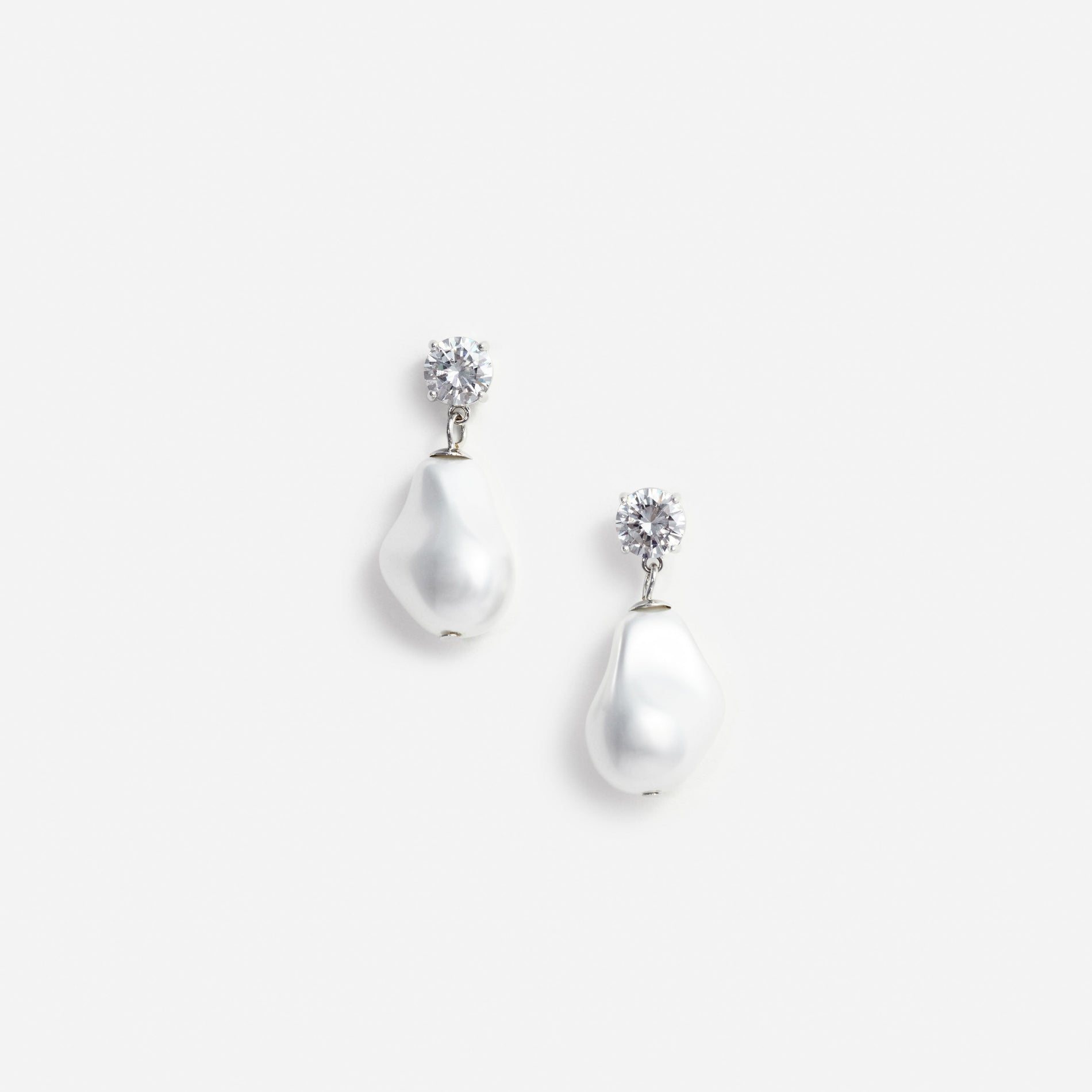 Mottled Pearl Earrings