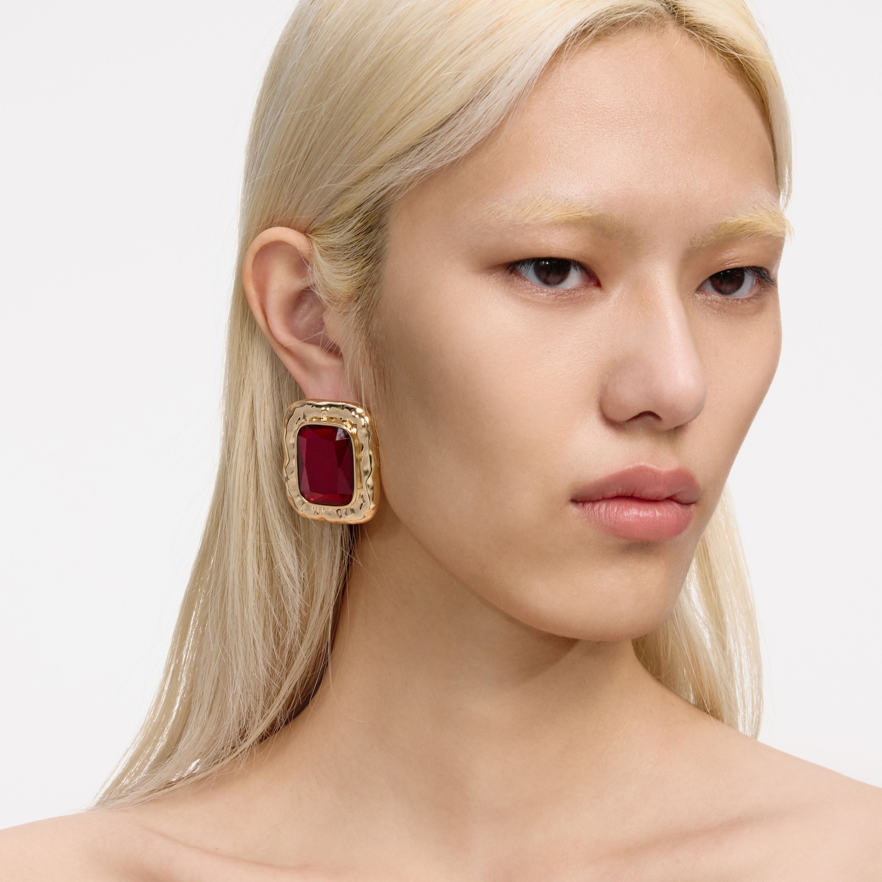 Mottled Gold Red Earrings